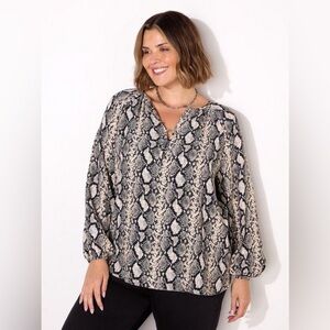 Live Unlimited Snake Print Button Neckline Top NEW Size 16